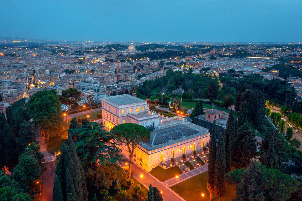 Villa Miani Rom: Heiraten in der Hochzeitslocation mit Blick über Rom 9 Die Luxus Location Villa Miani in Rom bei Nacht